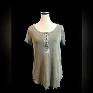 Jane and Delancey Sage Green with Button-Detail Tee